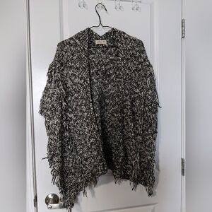 Hollister knit shawl
